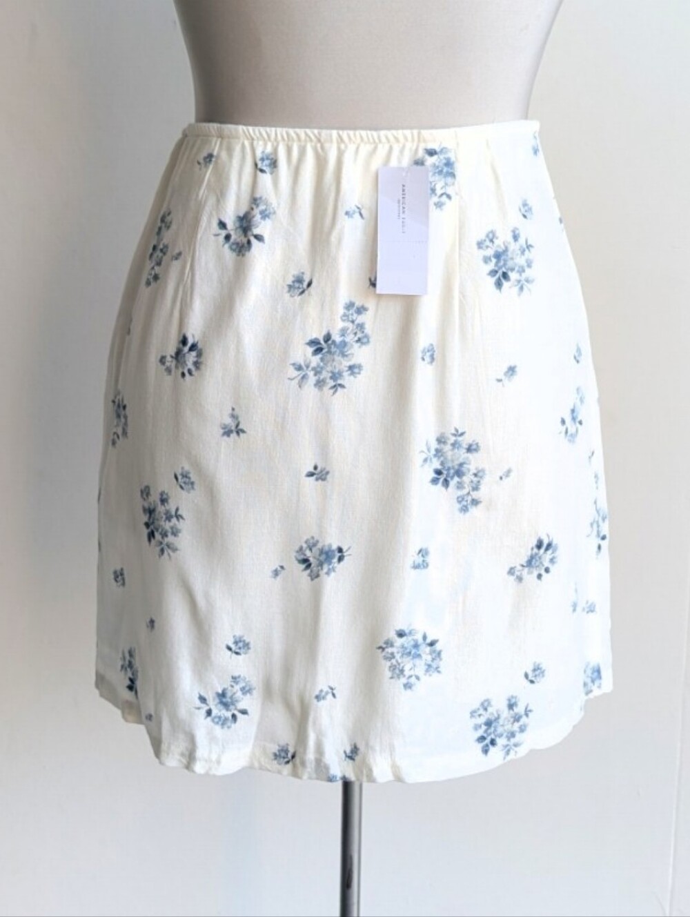 NWT American Eagle Linen Blend Floral Mini Skirt - White And Blue - Picture 3 of 5